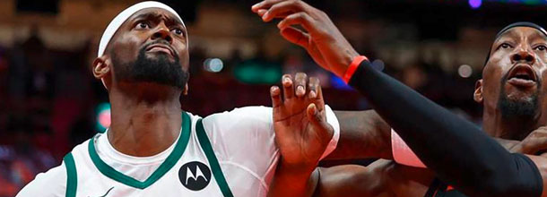 Milwaukee Bucks basketball star Portis in action in an NBA game