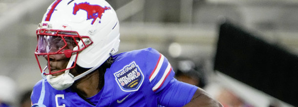 SMU Mustangs QB Jennings in action in an NCAAF game