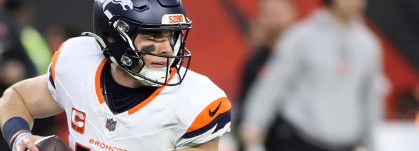 Denver Broncos QB Bo Nix in action in an NFL game