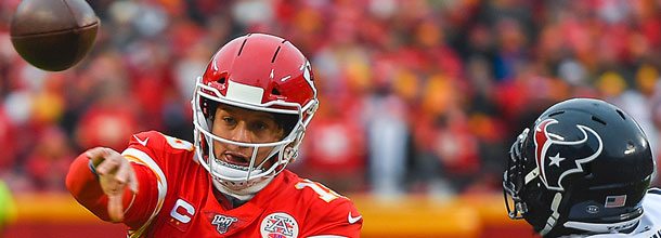 Kansas City Chiefs QB Patrick Mahomes launches a long pass downfield in an NFL game