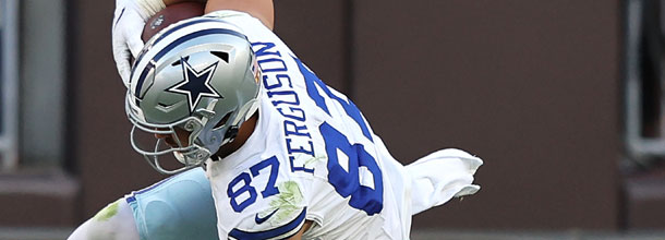 Dallas Cowboys TE Ferguson in action in an NFL game