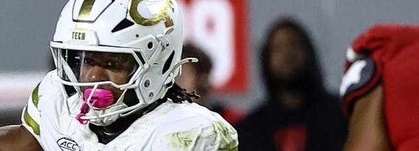 Georgia Tech Yellow Jackets RB Hosely in action in an NCAAF game
