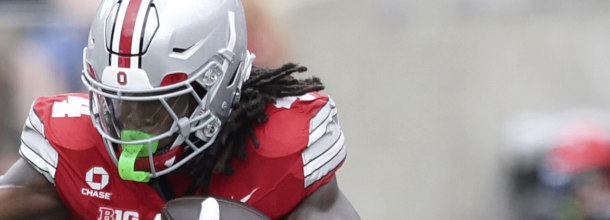 Ohio State Buckeyes RB Smith in action in an NCAAF game